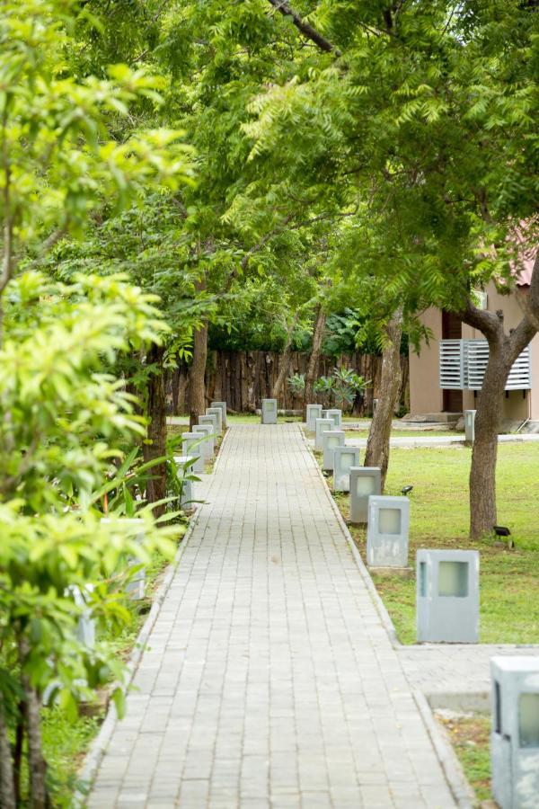 Yala Chalets By Lalan Leisure Kirinda  Esterno foto