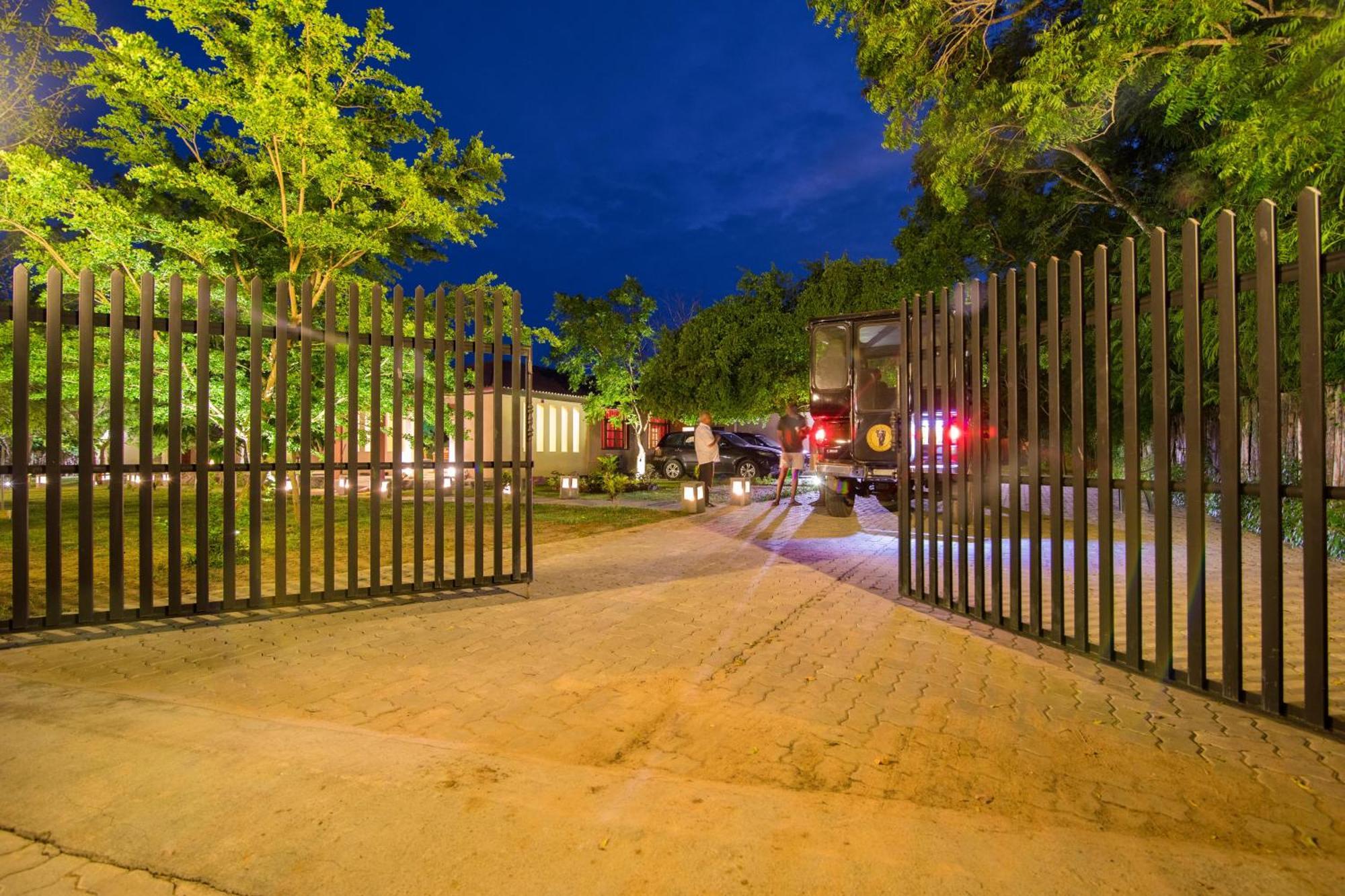 Yala Chalets By Lalan Leisure Kirinda  Esterno foto